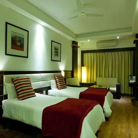 Surya Royal Hotel Kota  Buitenkant foto